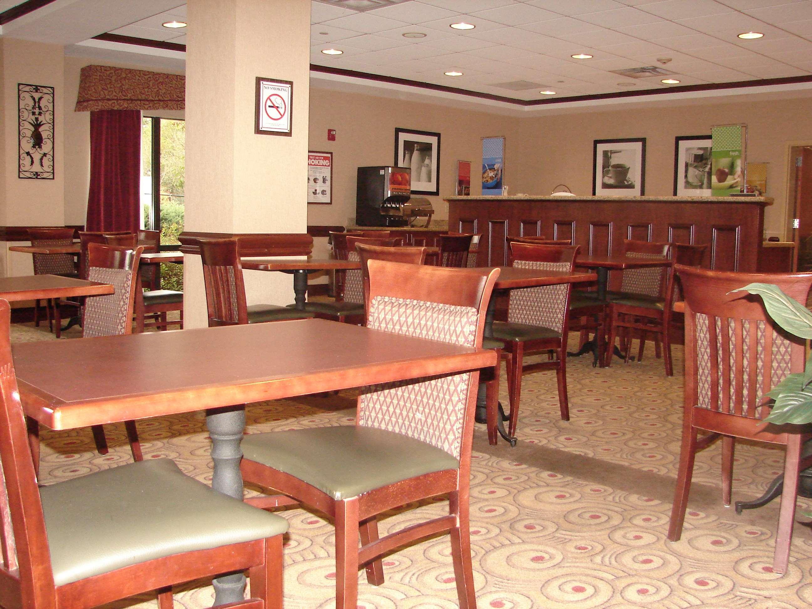 Hampton Inn Nanuet Restoran gambar