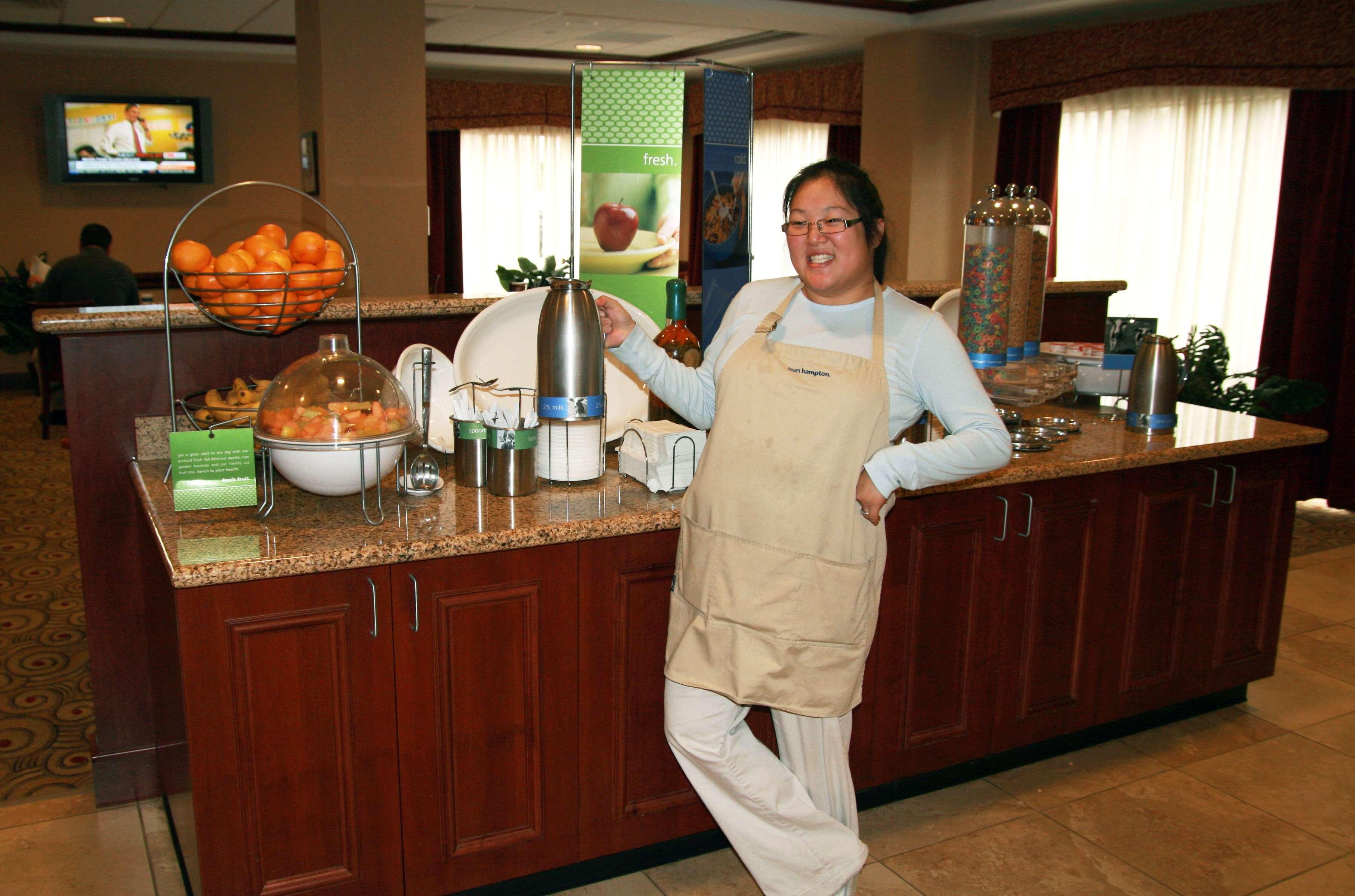Hampton Inn Nanuet Restoran gambar